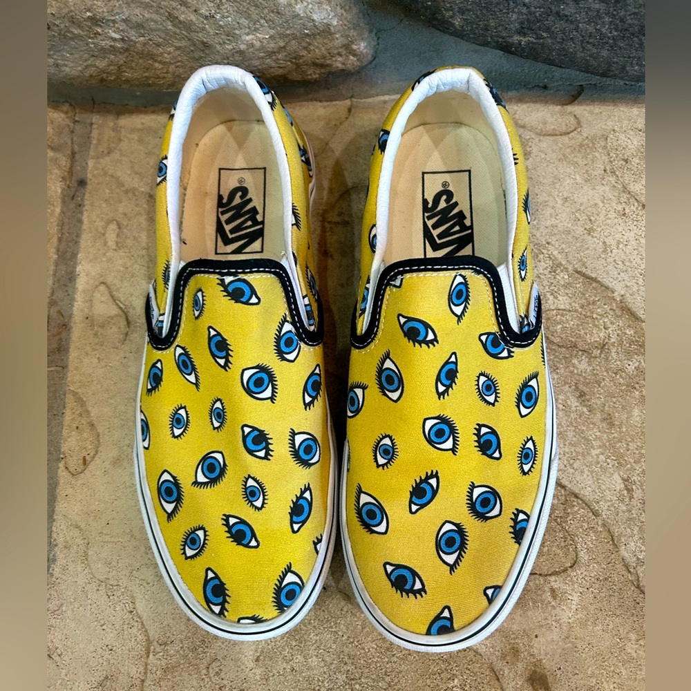 Vans Classic Slip On Looking Glass Eyes Yellow Sneakers Women’s size 7.5